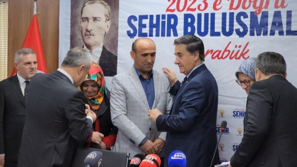 Foto - Çözülme sürüyor! İYİ Parti'den AK Parti'ye geçtiler