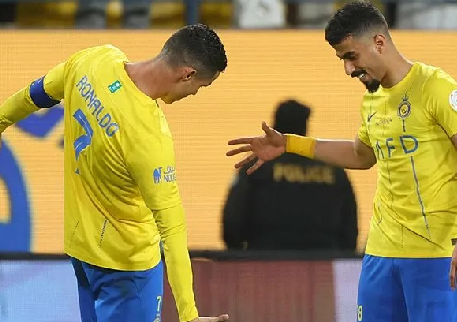 Foto - Cristiano Ronaldo yine yaptı yapacağını! Al Nassr - Al Ta'ee maçında imkansızı başardı zirve yarışında...