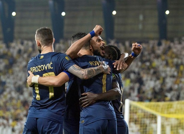 Foto - Cristiano Ronaldo'dan olay hareket! O tezahüratlar yıldız futbolcuyu kızdırdı...