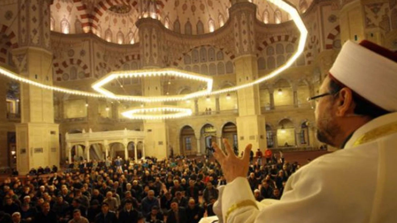Foto - Cübbeli Ahmet Hoca, 'kıyametin bir alameti göründü' diyerek duyurdu: Hemen bunu yapın