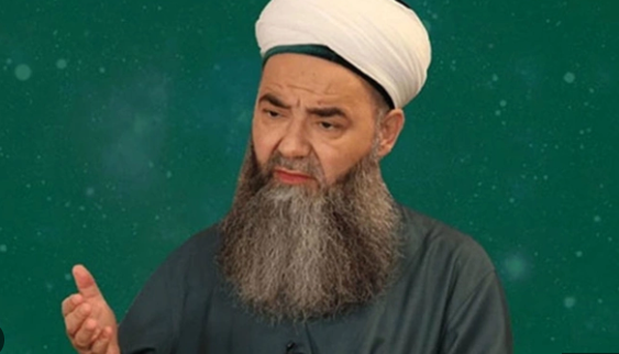 Cübbeli Ahmet Hoca'nın evinde ilginç olaylar! 'Küt diye düştü' dedi, kendisi bile şok oldu