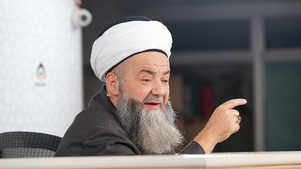 Foto - Cübbeli Ahmet, resmen yerlerinden hoplattı! O sözleri o karıyı bakın ne hale getirdi