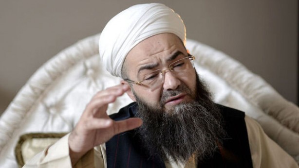 Foto - Cübbeli Ahmet, resmen yerlerinden hoplattı! O sözleri o karıyı bakın ne hale getirdi