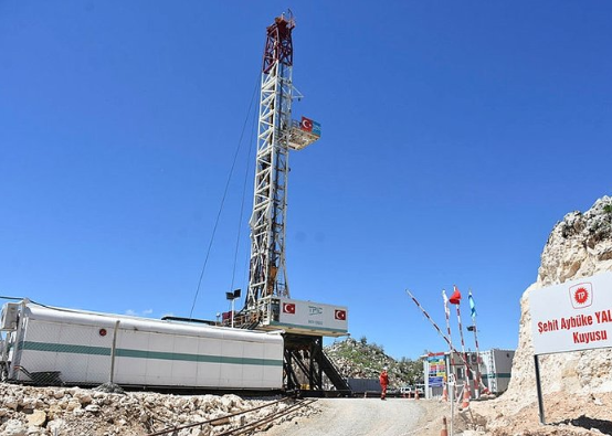 Foto - Cudi ve Gabar'dan müjde üstüne müjde: Yerin altı petrol denizi!