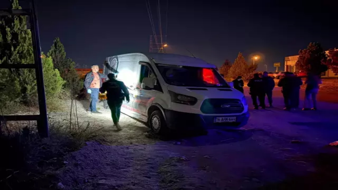 Foto - Çukura düşen aracını çıkarmaya çalışırken vuruldu! Sebebi "Bu olay olsa olsa Türkiye’de olur" dedirtti