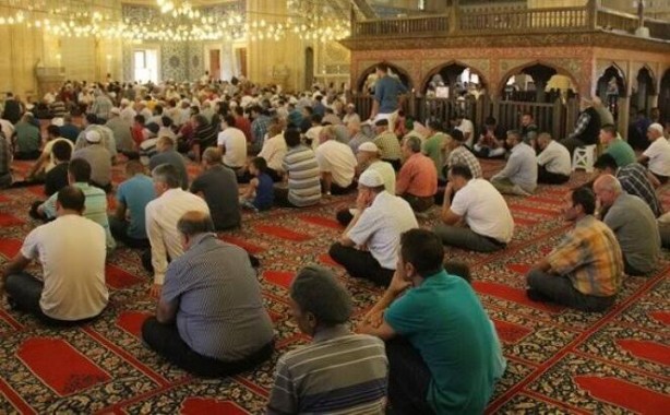 Foto - Cuma namazı İstanbul'da hangi camilerde kılınıyor? 12 Haziran İstanbul cuma namazı camiler listesi