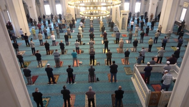 Foto - Cuma namazı kaçta kılınacak? 12 Haziran İstanbul, Ankara, İzmir il il cuma namazı vakitleri