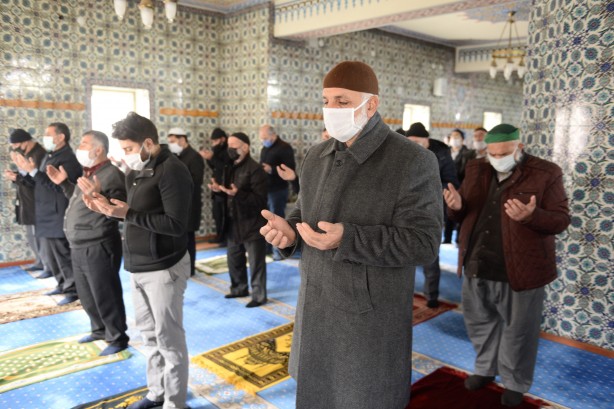 Foto - Cuma namazında yağmur duası