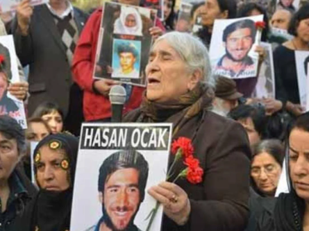 Foto - Cumartesi Annelerinin sesini duyalım! Diyarbakır Annelerini de unutmayalım