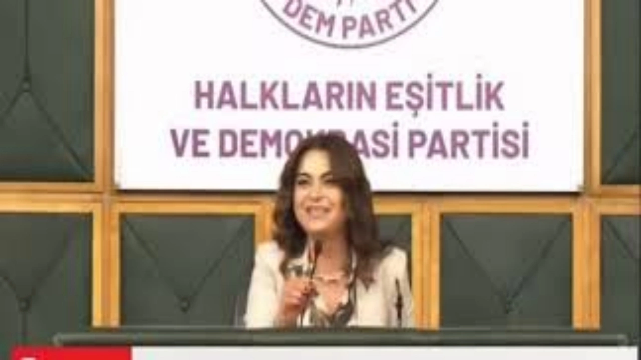 Foto - Cumhur İttifakı ortağı Destici, o sözleri duyunca resmen çılgına döndü: Kafalarını ezip geçeceksin