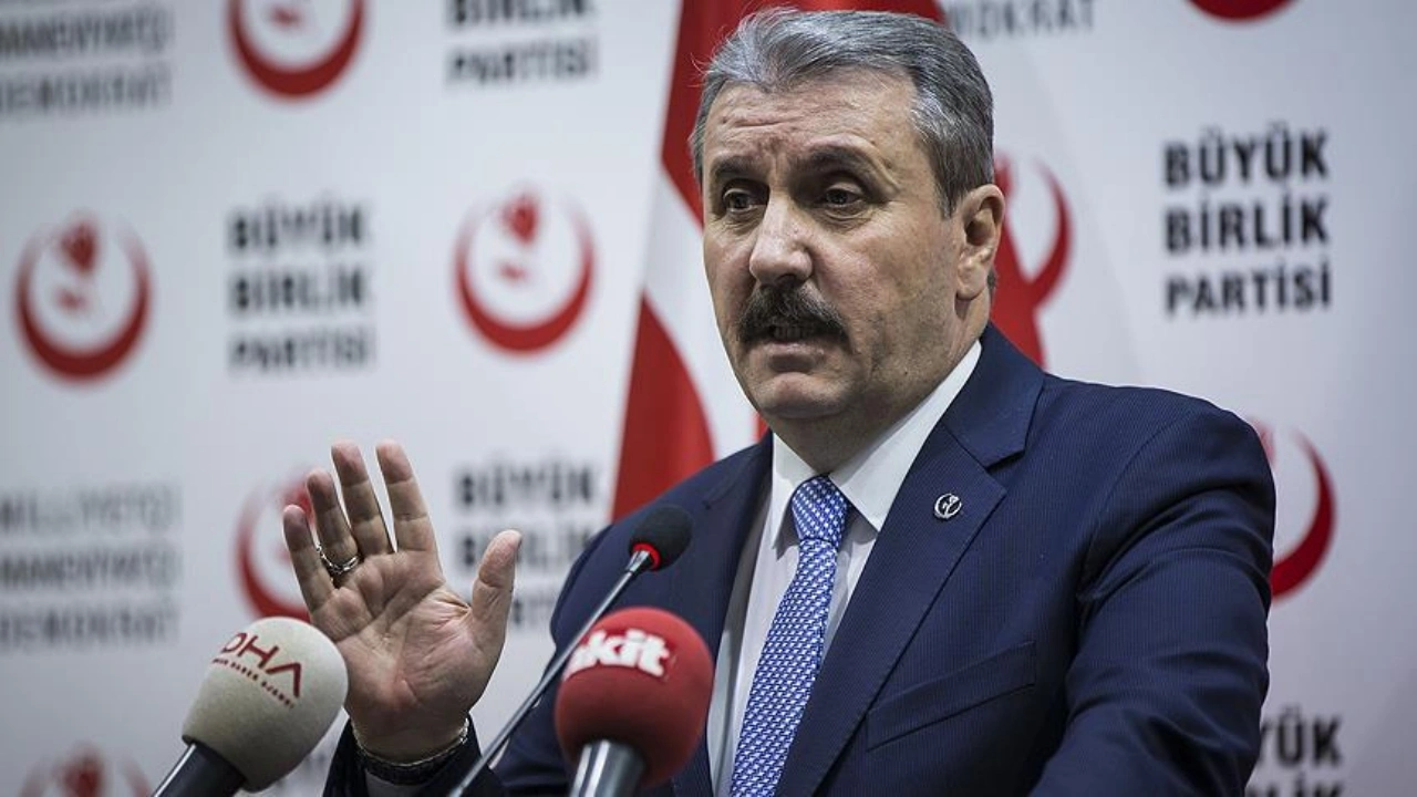 Foto - Cumhur İttifakı ortağı Destici, o sözleri duyunca resmen çılgına döndü: Kafalarını ezip geçeceksin