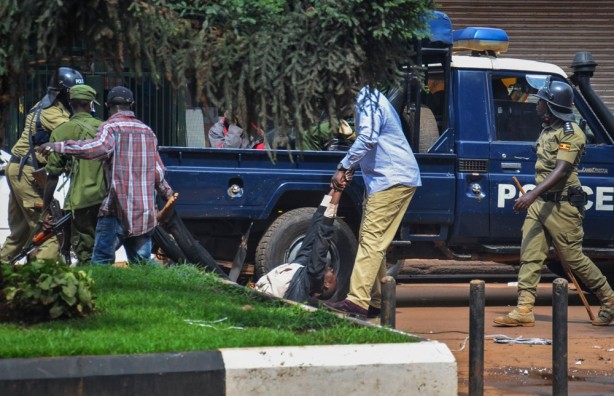 Foto - Cumhurbaşkanı adayının tutuklanmasıyla bir ülke daha karıştı! Çok sayıda ölü var
