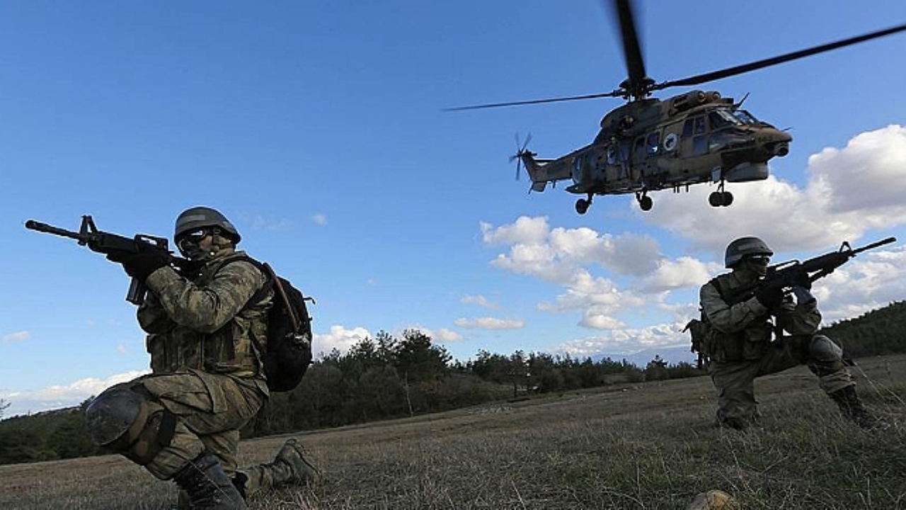Foto - Cumhurbaşkanı az önce imzaladı! TSK ile ilgili flaş karar