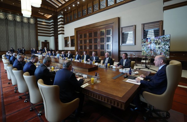 Foto - Cumhurbaşkanı Erdoğan, Ali Koç'a ders verdi