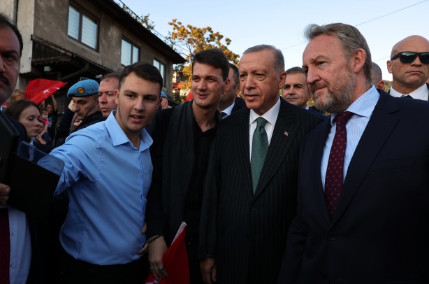 Foto - Cumhurbaşkanı Erdoğan, Aliya İzzetbegoviç'in mezarını ziyaret etti