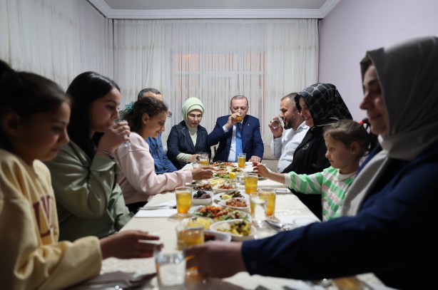 Foto - Cumhurbaşkanı Erdoğan Ankara'da bir aileye misafir oldu