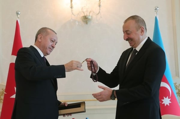 Foto - Cumhurbaşkanı Erdoğan, Azerbaycan Cumhurbaşkanı Aliyev ile görüştü