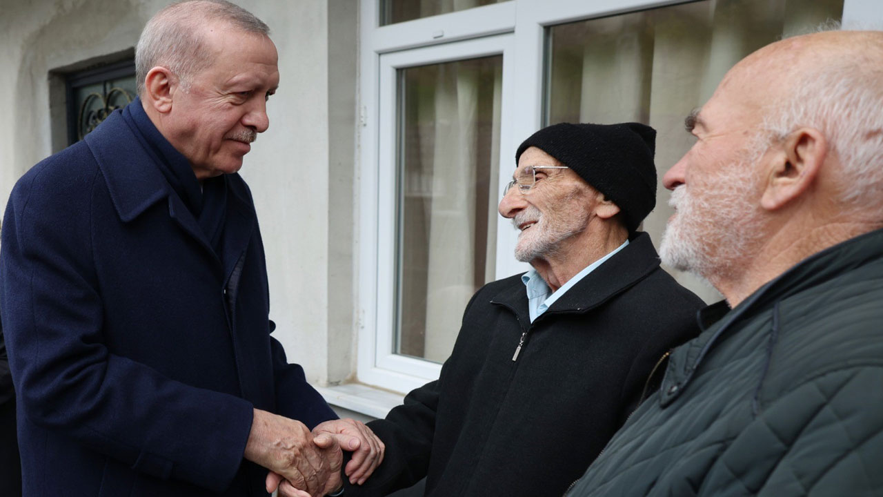 Cumhurbaşkanı Erdoğan baba ocağıyla bayramlaştı