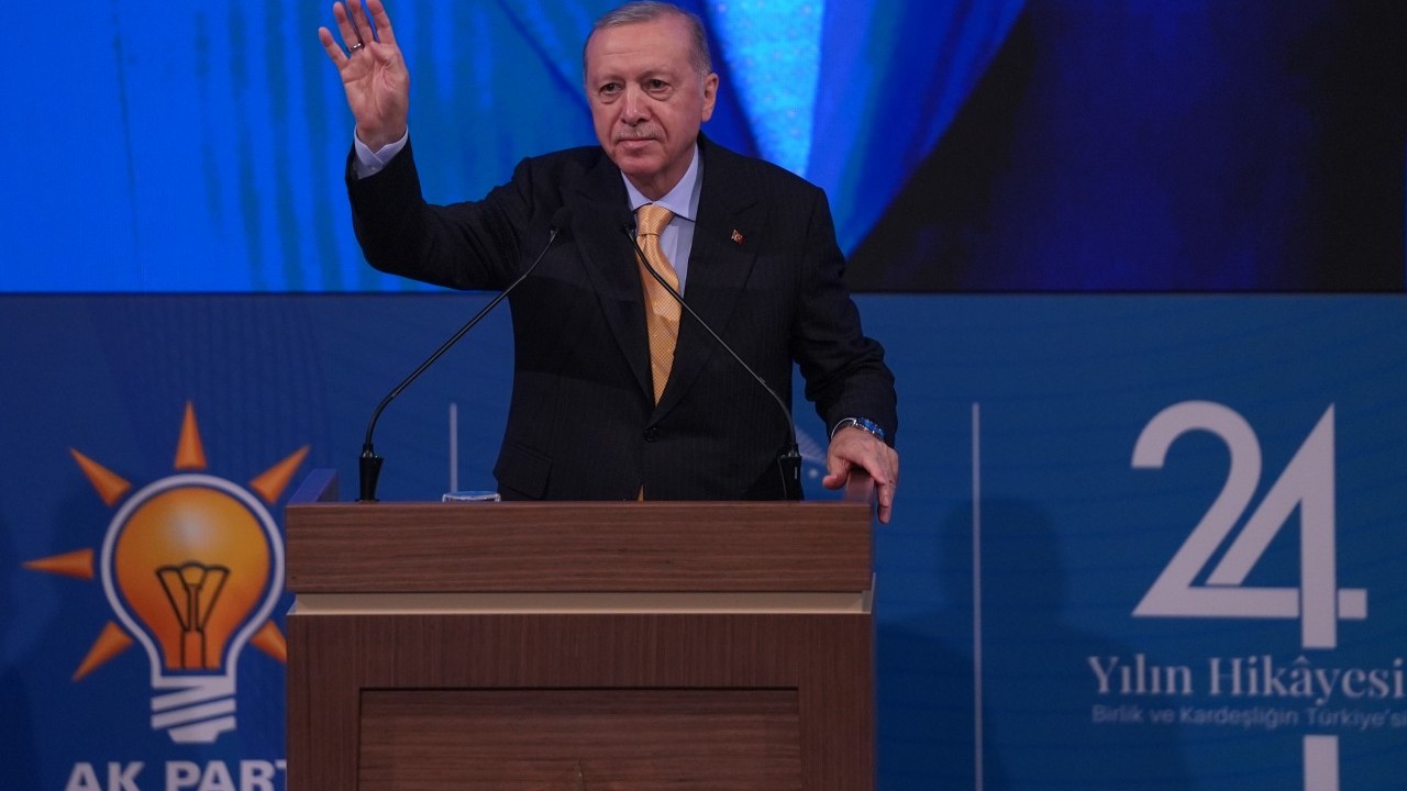 Foto - Cumhurbaşkanı Erdoğan, Çerçioğlu'na bu sözlerle sahip çıktı: "Pisliğin üzerine oturmuşlar, sağa sola pislik atmaya çalışıyorlar" 