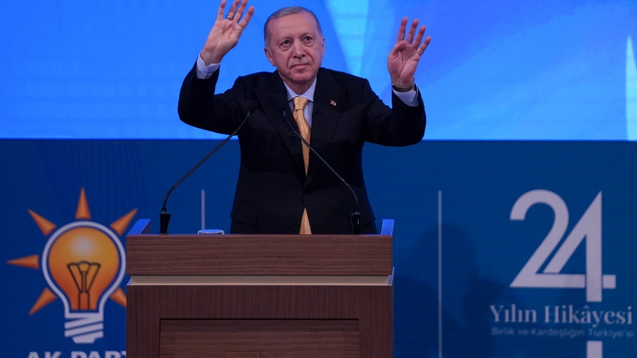 Foto - Cumhurbaşkanı Erdoğan, Çerçioğlu'na bu sözlerle sahip çıktı: "Pisliğin üzerine oturmuşlar, sağa sola pislik atmaya çalışıyorlar" 