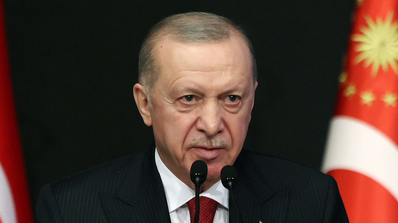 Foto - Cumhurbaşkanı Erdoğan, Çerçioğlu'na bu sözlerle sahip çıktı: "Pisliğin üzerine oturmuşlar, sağa sola pislik atmaya çalışıyorlar" 