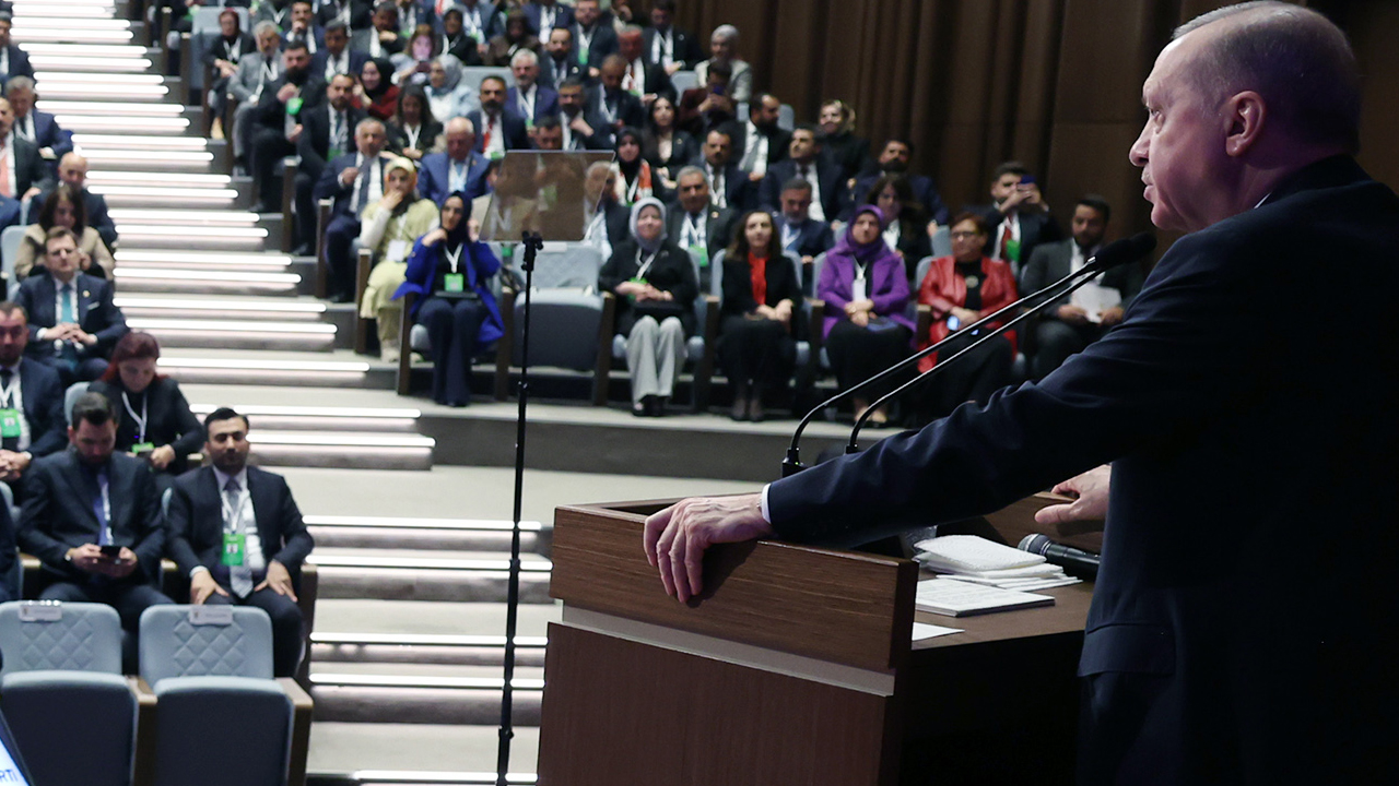 Foto - Cumhurbaşkanı Erdoğan, Çerçioğlu'na bu sözlerle sahip çıktı: "Pisliğin üzerine oturmuşlar, sağa sola pislik atmaya çalışıyorlar" 