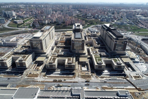 Cumhurbaşkanı Erdoğan duyurmuştu: Başakşehir Şehir Hastanesi o tarihte açılacak