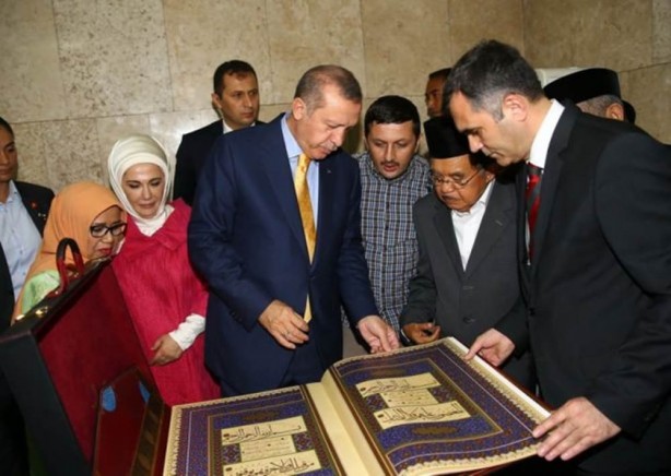 Foto - Cumhurbaşkanı Erdoğan Endonezya'da Cuma namazı kıldı