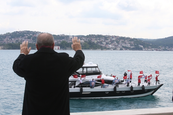 Foto - Cumhurbaşkanı Erdoğan'a, Cumhurbaşkanlığı Sözcüsü İbrahim Kalın, İletişim Başkanı Fahrettin Altun ve Gençlik ve Spor Bakanı Mehmet Muharrem Kasapoğlu da eşlik etti.