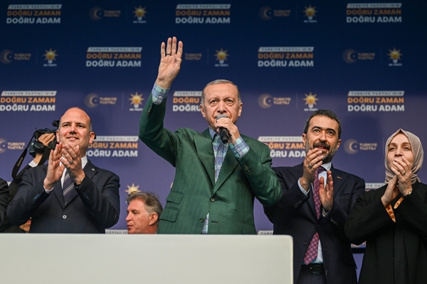 Cumhurbaşkanı Erdoğan: FETÖ yöntemleri yine iş başında!