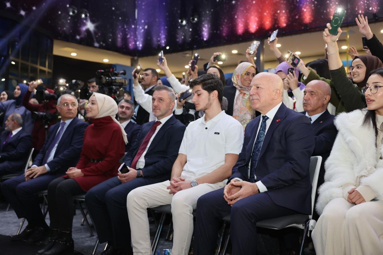 Foto - Cumhurbaşkanı Erdoğan Gençlerle buluştu "Her birinizin hayaline ihtiyacımız var "