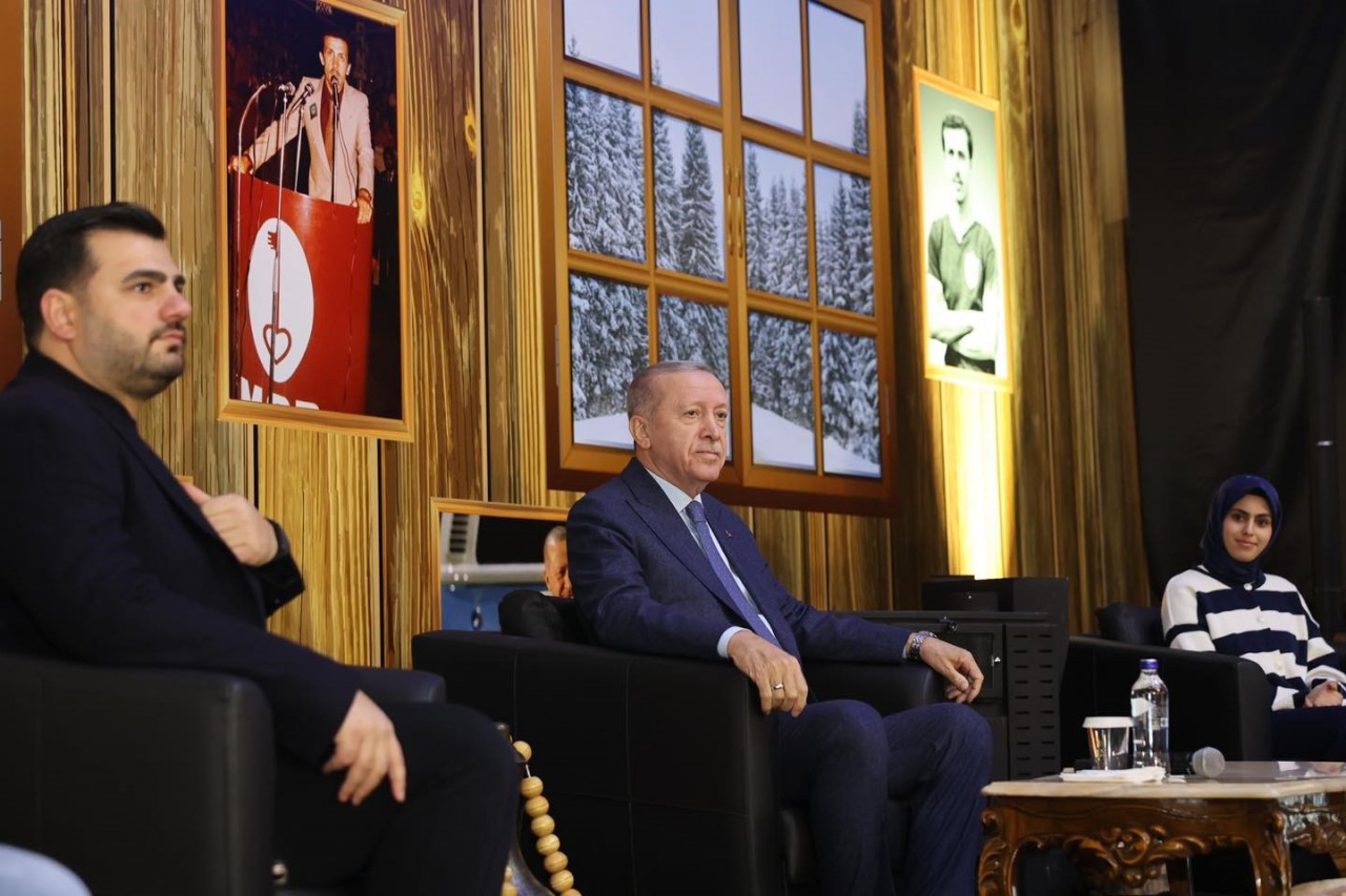 Cumhurbaşkanı Erdoğan Gençlerle buluştu "Her birinizin hayaline ihtiyacımız var "