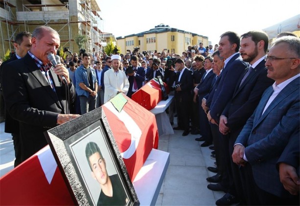 Foto - Cumhurbaşkanı Erdoğan gözyaşlarına hakim olamadı
