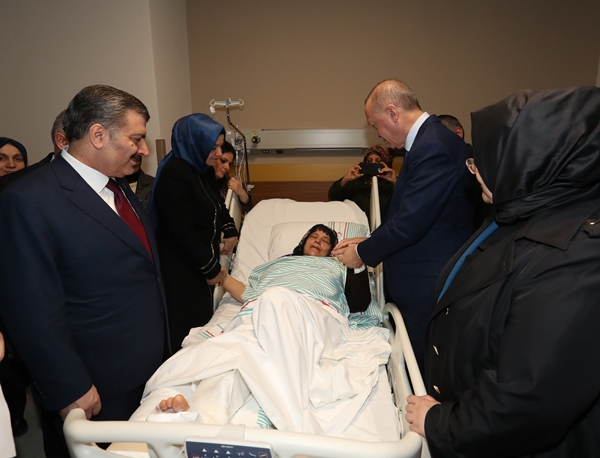 Foto - Cumhurbaşkanı Erdoğan hastanede yaralıları ziyaret etti
