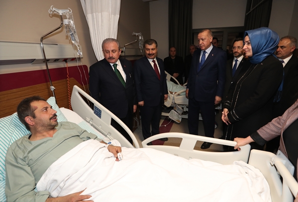 Foto - Cumhurbaşkanı Erdoğan hastanede yaralıları ziyaret etti