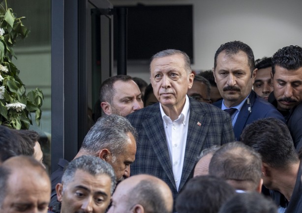 Foto - Cumhurbaşkanı Erdoğan için akın akın geldiler! Büyük sevgi gösterisi