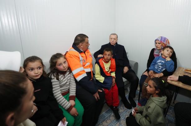 Foto - Cumhurbaşkanı Erdoğan konteyner kenti ziyaret etti