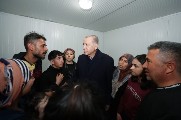 Foto - Cumhurbaşkanı Erdoğan konteyner kenti ziyaret etti