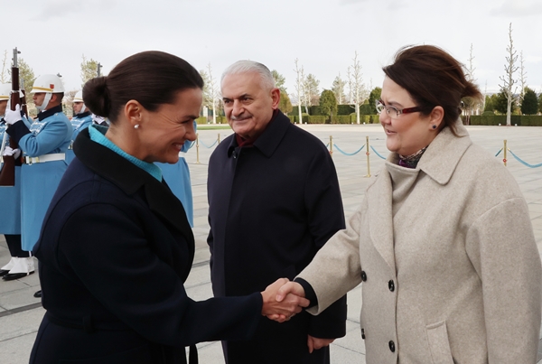 Foto - Cumhurbaşkanı Erdoğan külliyede resmi törenle karşıladı