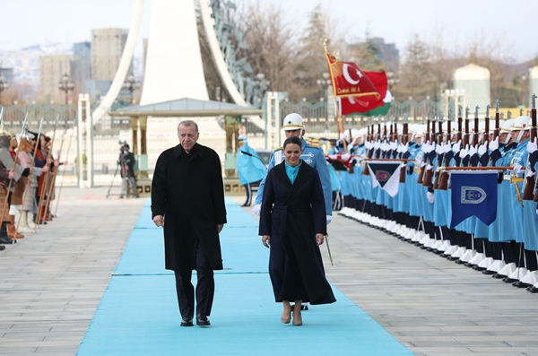 Foto - Cumhurbaşkanı Erdoğan külliyede resmi törenle karşıladı