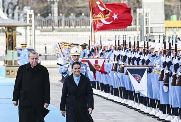 Foto - Cumhurbaşkanı Erdoğan külliyede resmi törenle karşıladı
