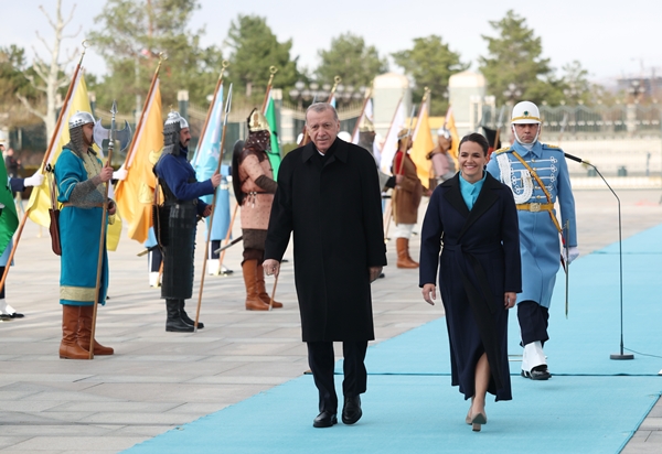 Foto - Cumhurbaşkanı Erdoğan külliyede resmi törenle karşıladı