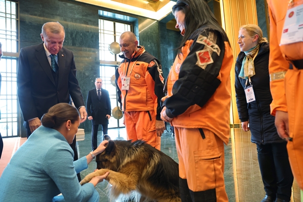 Foto - Cumhurbaşkanı Erdoğan külliyede resmi törenle karşıladı