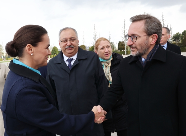 Foto - Cumhurbaşkanı Erdoğan külliyede resmi törenle karşıladı