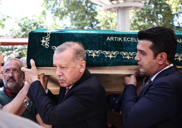 Foto - Cumhurbaşkanı Erdoğan, Mehmet Nimet Kaya'nın cenaze törenine katıldı
