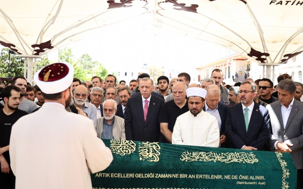 Foto - Cumhurbaşkanı Erdoğan, Mehmet Nimet Kaya'nın cenaze törenine katıldı