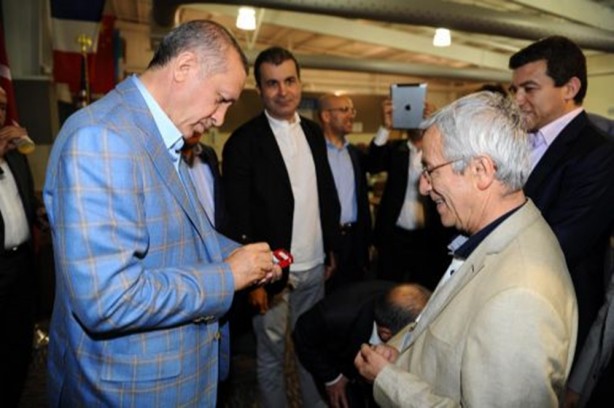 Cumhurbaşkanı Erdoğan onlarca vatandaşa böyle sigara bıraktırdı!