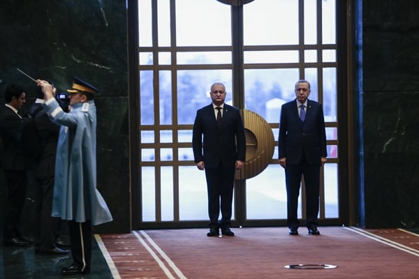 Cumhurbaşkanı Erdoğan resmi törenle karşıladı