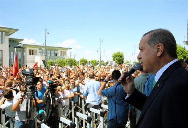 Cumhurbaşkanı Erdoğan: "Safları sık tutun"