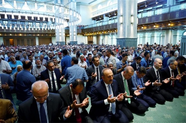 Foto - Cumhurbaşkanı Erdoğan: "Safları sık tutun"